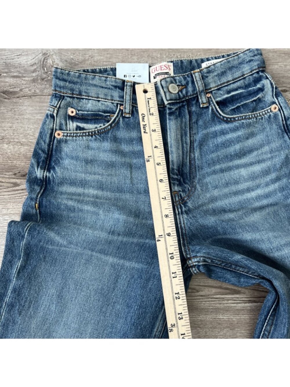 NWT Guess Straight High 80s Straight Jeans Womens 25 Medium Wash High Rise - Picture 11 of 16